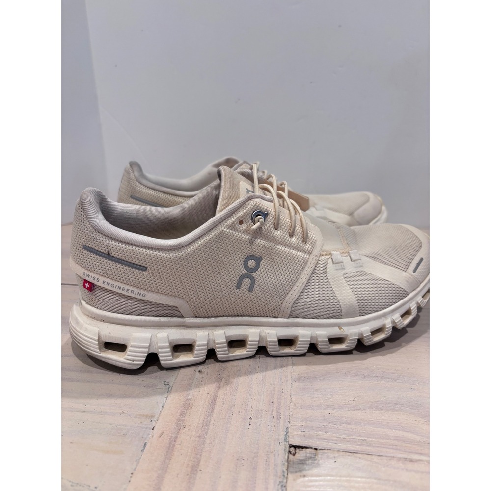 On Running Cloud 5 Womens 9.5 Sand White Running Shoes 3WF10064297